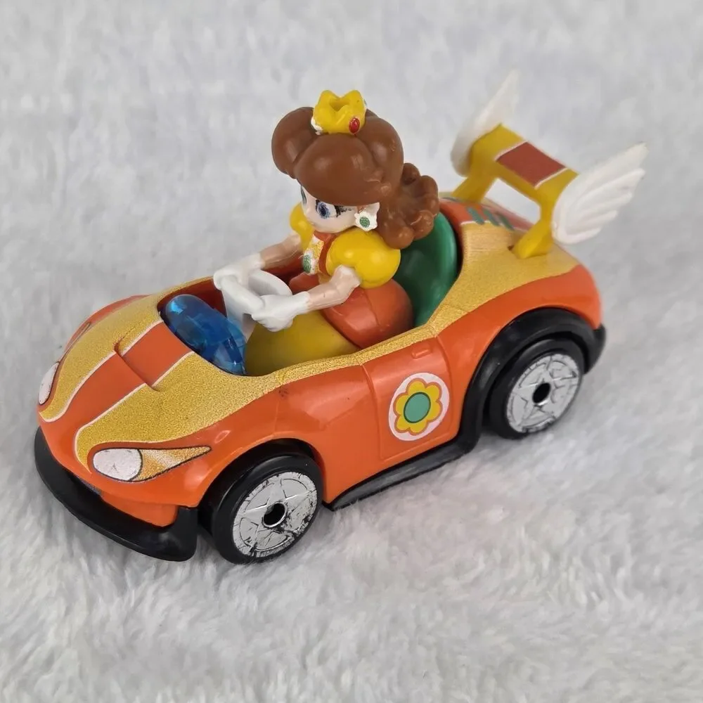 Hot Wheels Mario Kart Princess Daisy Wild Wing Orange Vehicle Race Car GRN17